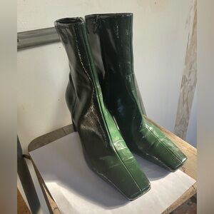 Beautiful green Zara booties, excellent condition!